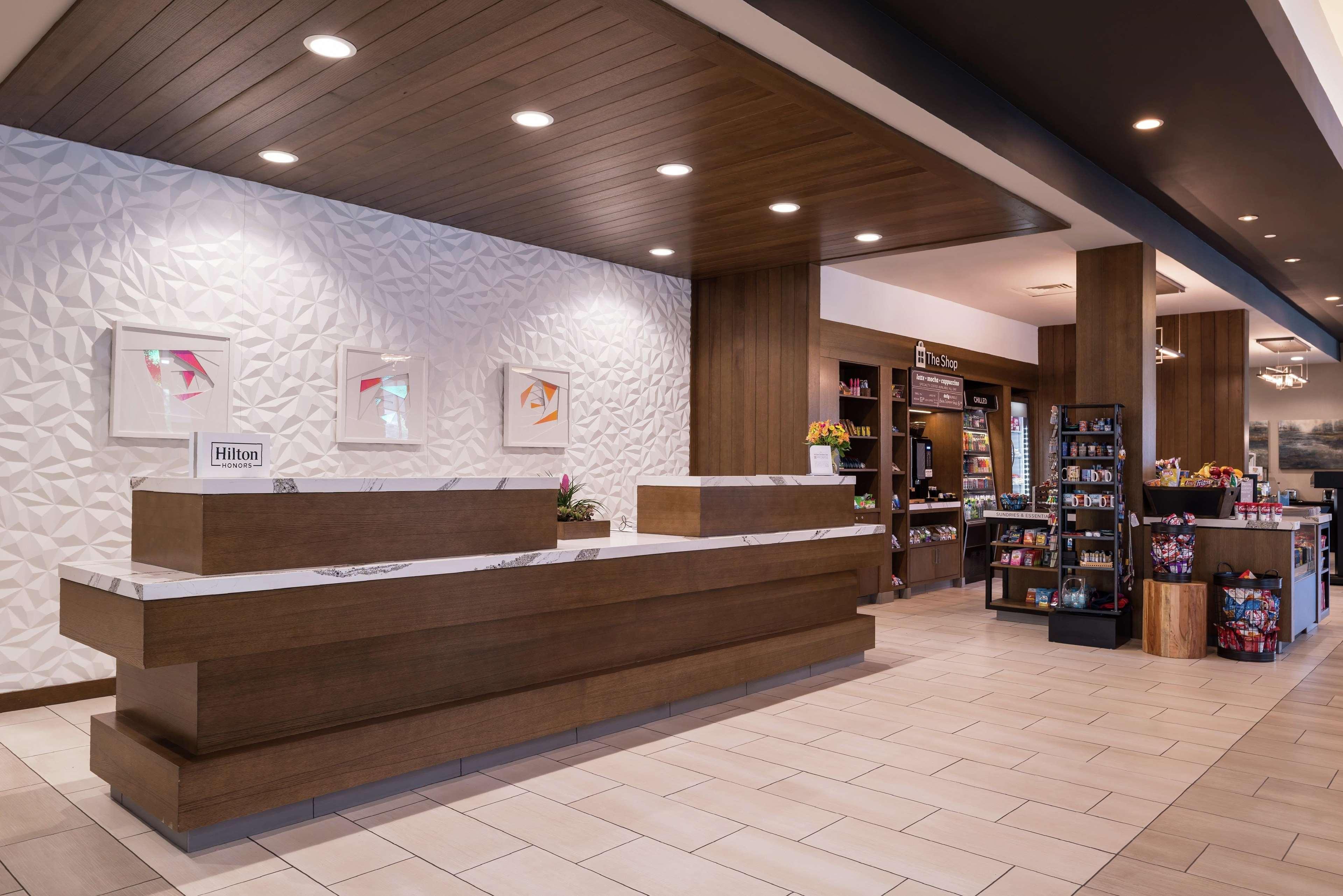 Hilton Garden Inn Salt Lake City Downtown Exterior photo