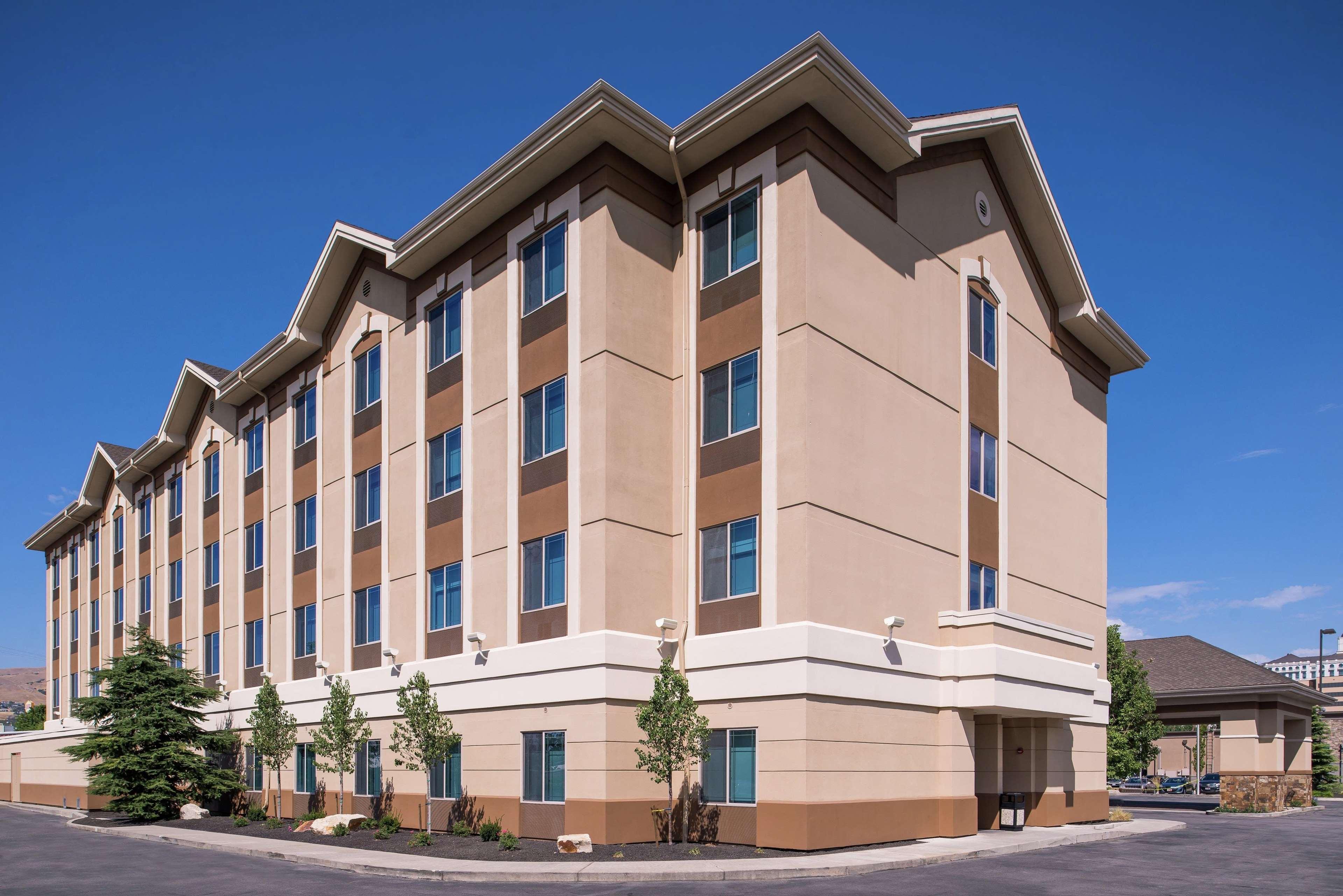 Hilton Garden Inn Salt Lake City Downtown Exterior photo